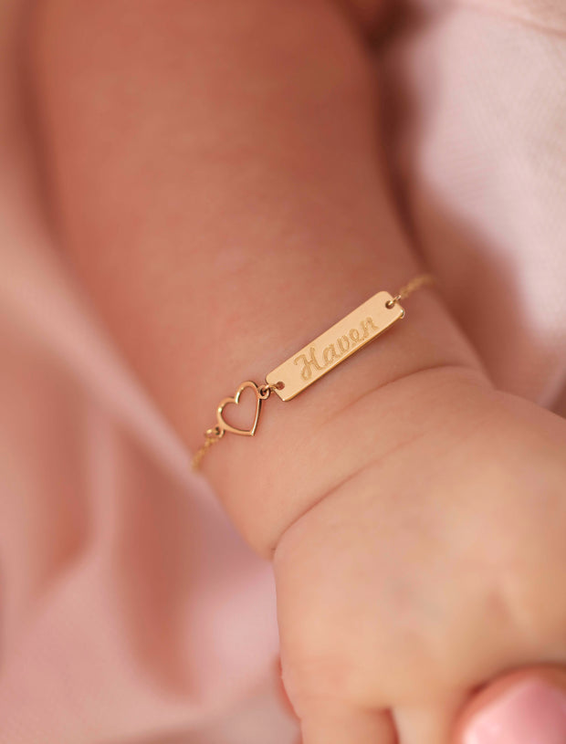 18K Gold Personalized Heart Plate Bracelet for Newborns
