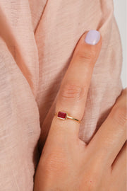 18K Gold Baguette Bezel Stackable Ring